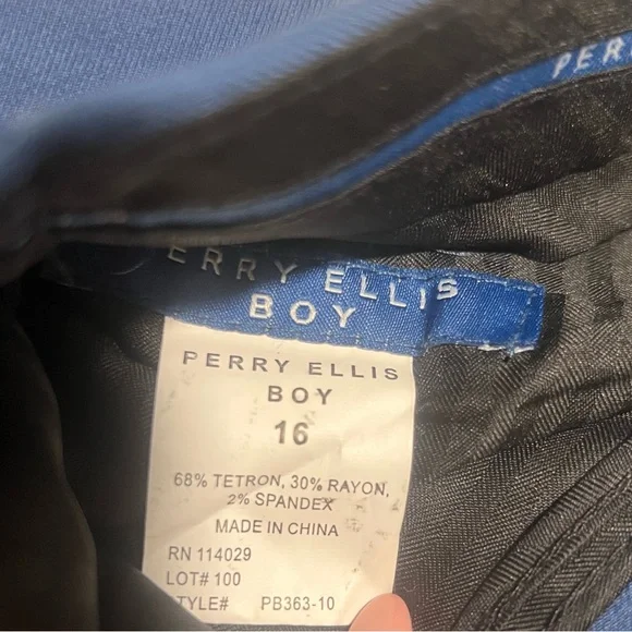 Perry Ellis Navy Blue Suit Set - Picture 3 of 16